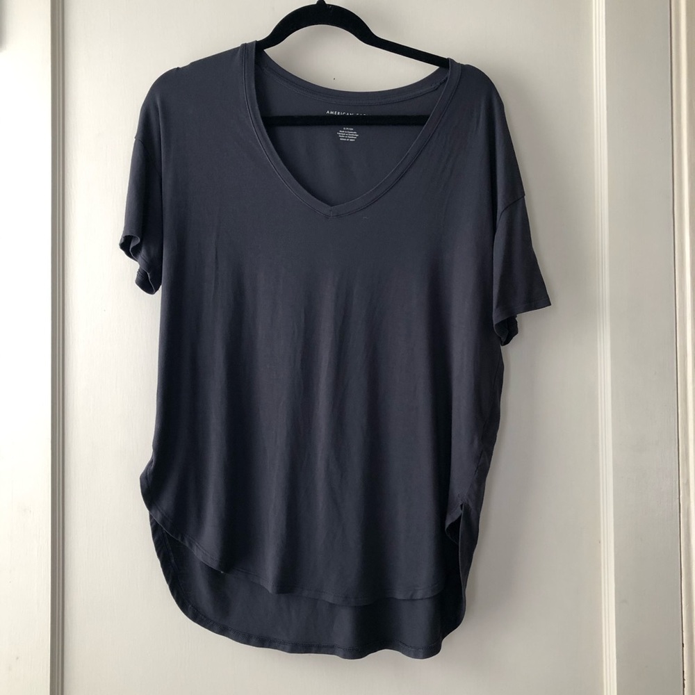 ❣️SALE!❣️ American Eagle V-Neck